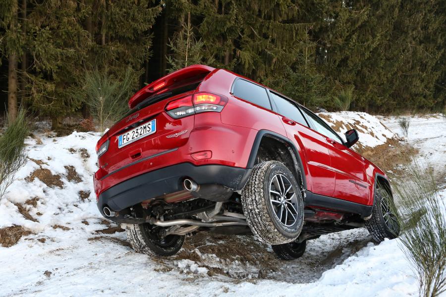  Jeep Grand Cherokee Trailhawk 2016 года  (WW) (фото 32 из 40)